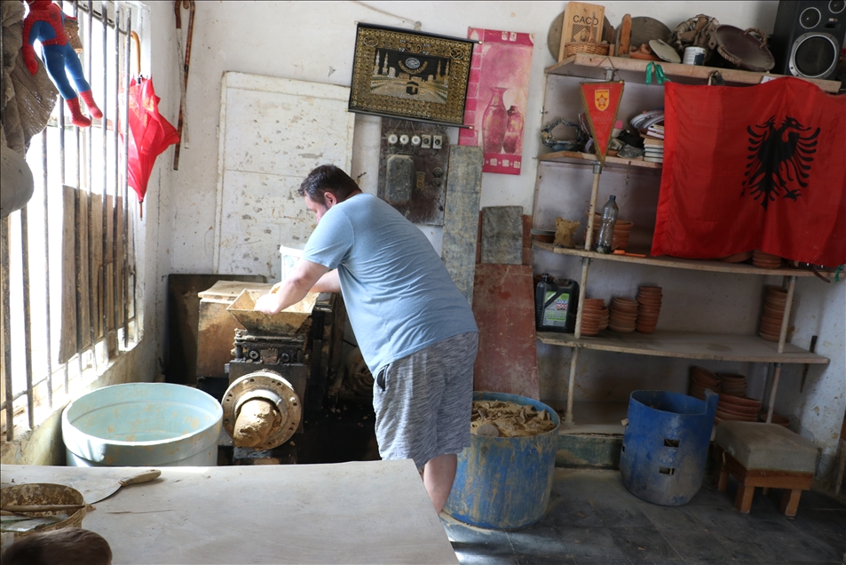 Poçaria, zejtaria unike e Tiranës