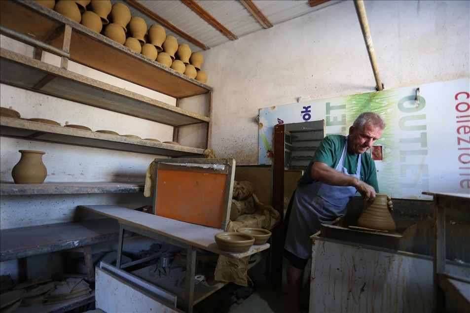 Poçaria, zejtaria unike e Tiranës