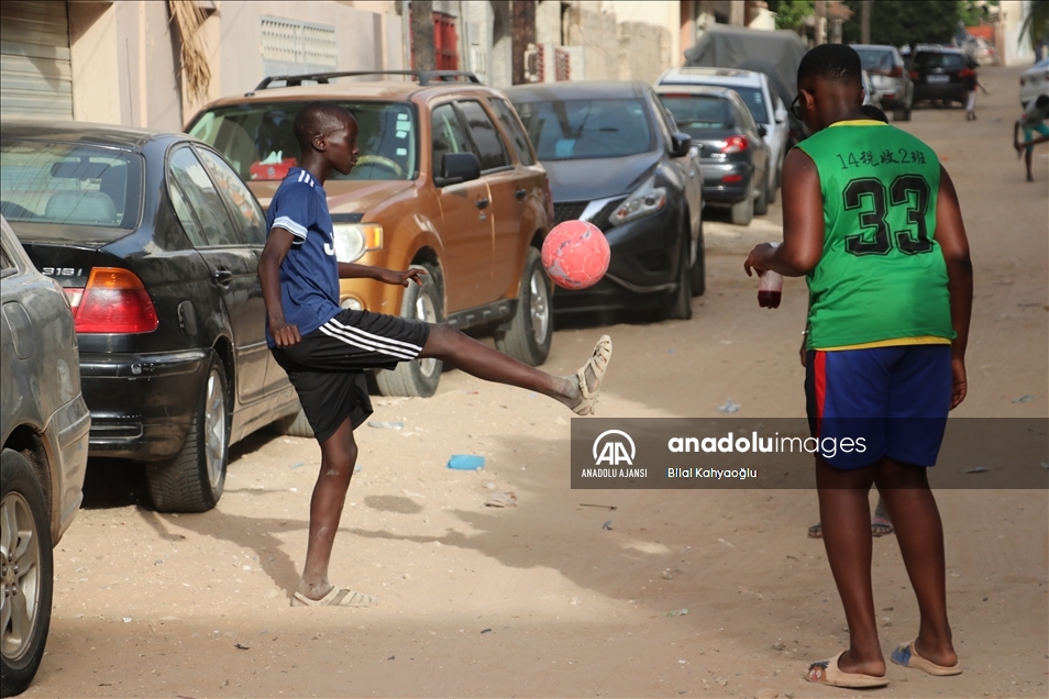 Kara Kıta'nın futbol aşığı çocukları