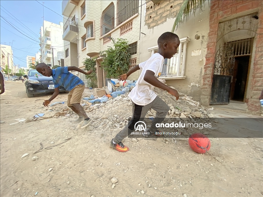 Kara Kıta'nın futbol aşığı çocukları