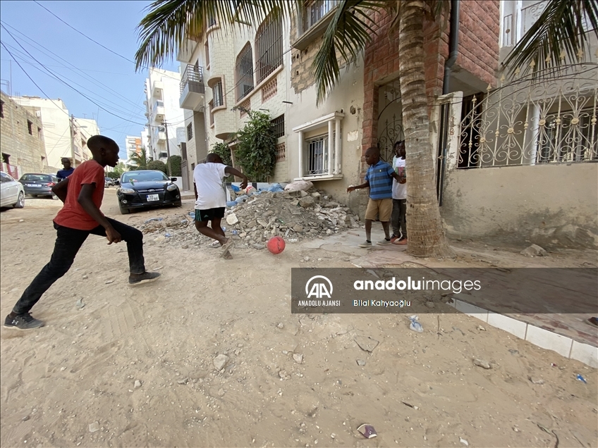 Kara Kıta'nın futbol aşığı çocukları