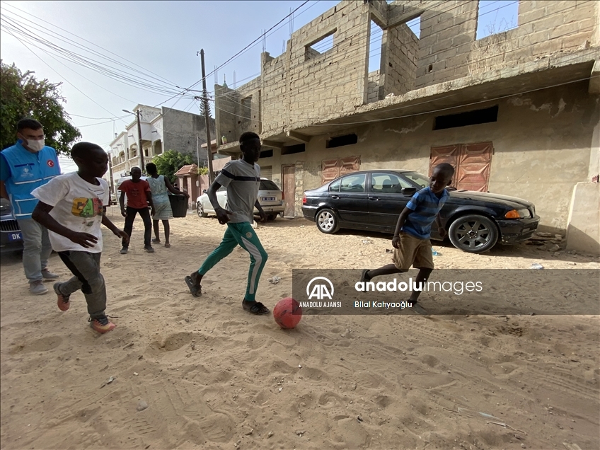 Kara Kıta'nın futbol aşığı çocukları