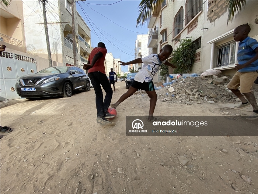 Kara Kıta'nın futbol aşığı çocukları