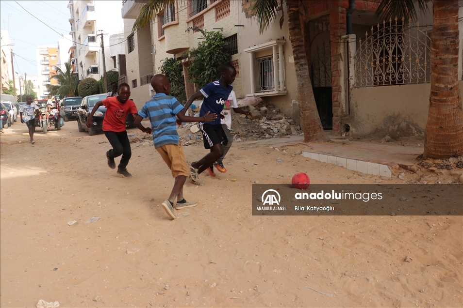 Kara Kıta'nın futbol aşığı çocukları