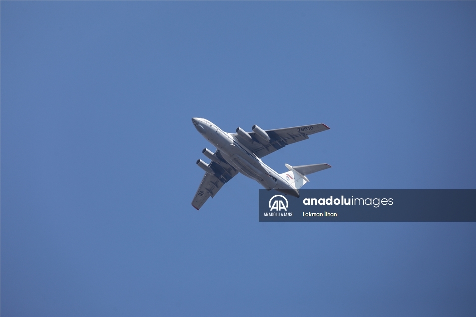 Aydın ve Muğla'daki orman yangınına uçak ve helikopterlerle müdahale ediliyor