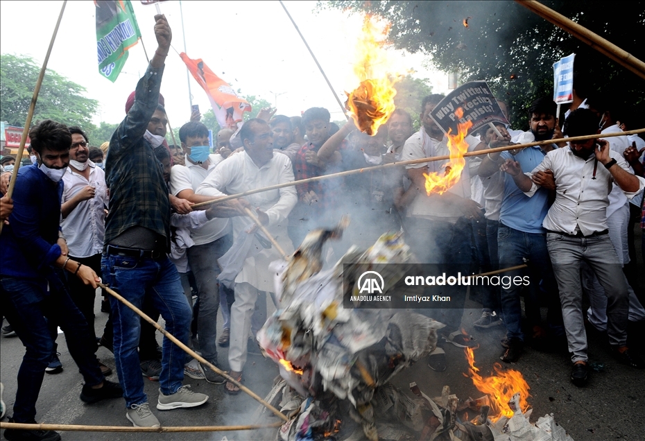 Protestas en la India tras la presunta violación y asesinato de una niña de 9 años en Nueva Delhi