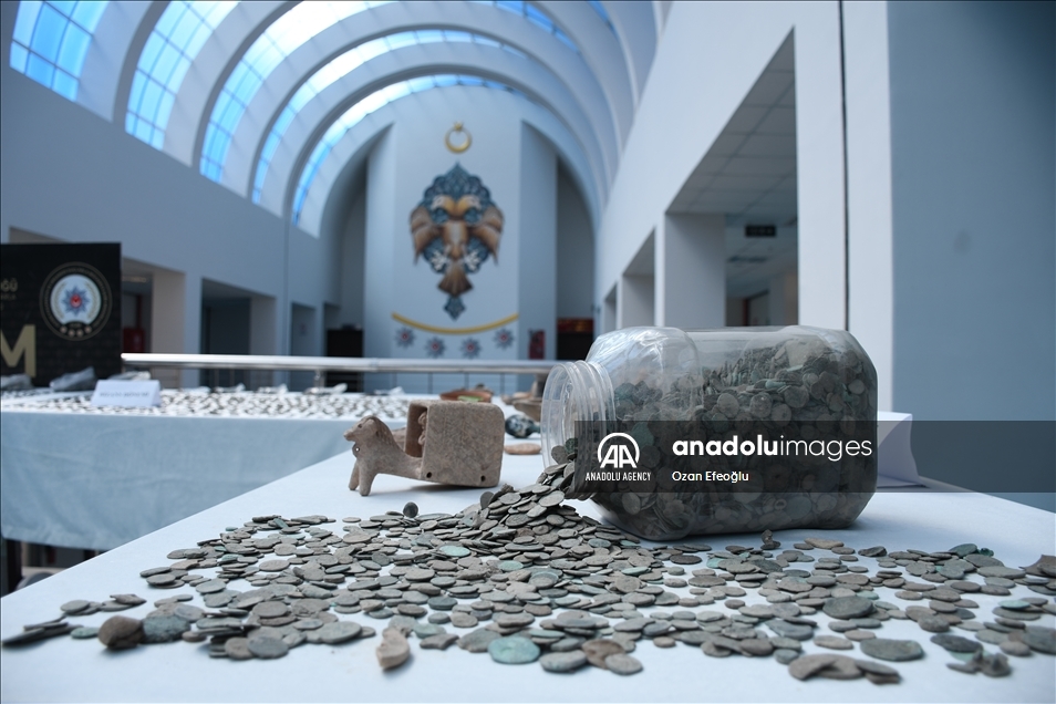 В Турции проведена масштабная операция по борьбе с контрабандой исторических артефактов