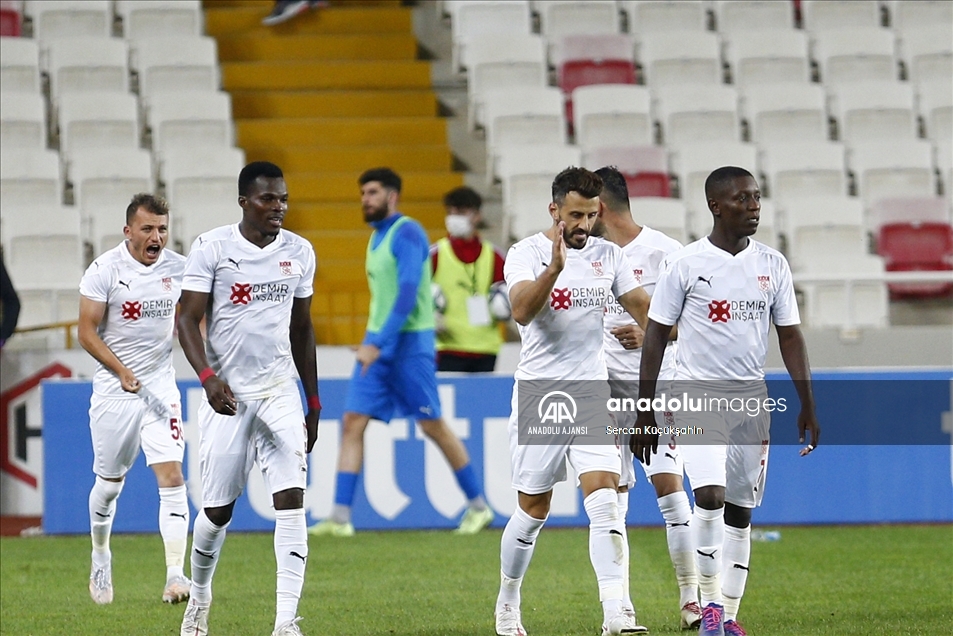 Demir Grup Sivasspor - Dinamo Batum