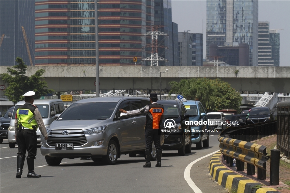 Indonesia berlakukan ganjil-genap guna batasi pergerakan masyarakat