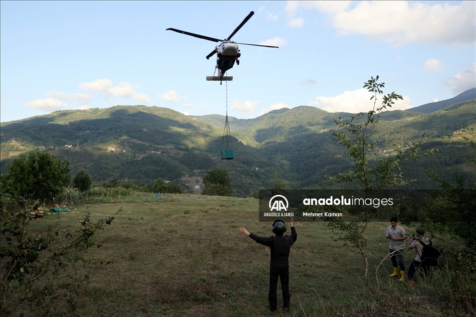 Sel felaketinin yaşandığı Bozkurt'ta köylere helikopterle jeneratör yardımı