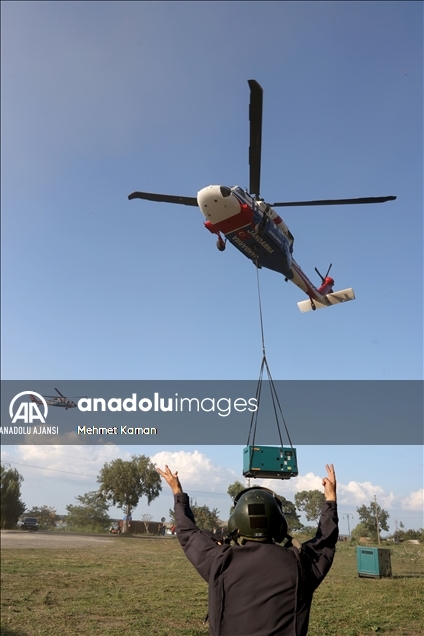 Sel felaketinin yaşandığı Bozkurt'ta köylere helikopterle jeneratör yardımı