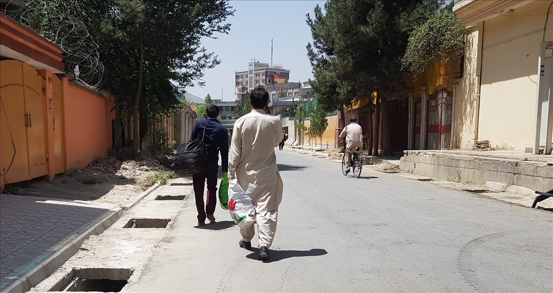 Talibanes entran a las afueras de Kabul, la capital de Afganistán