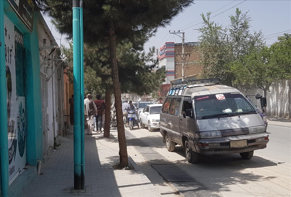 Talibanes entran a las afueras de Kabul, la capital de Afganistán