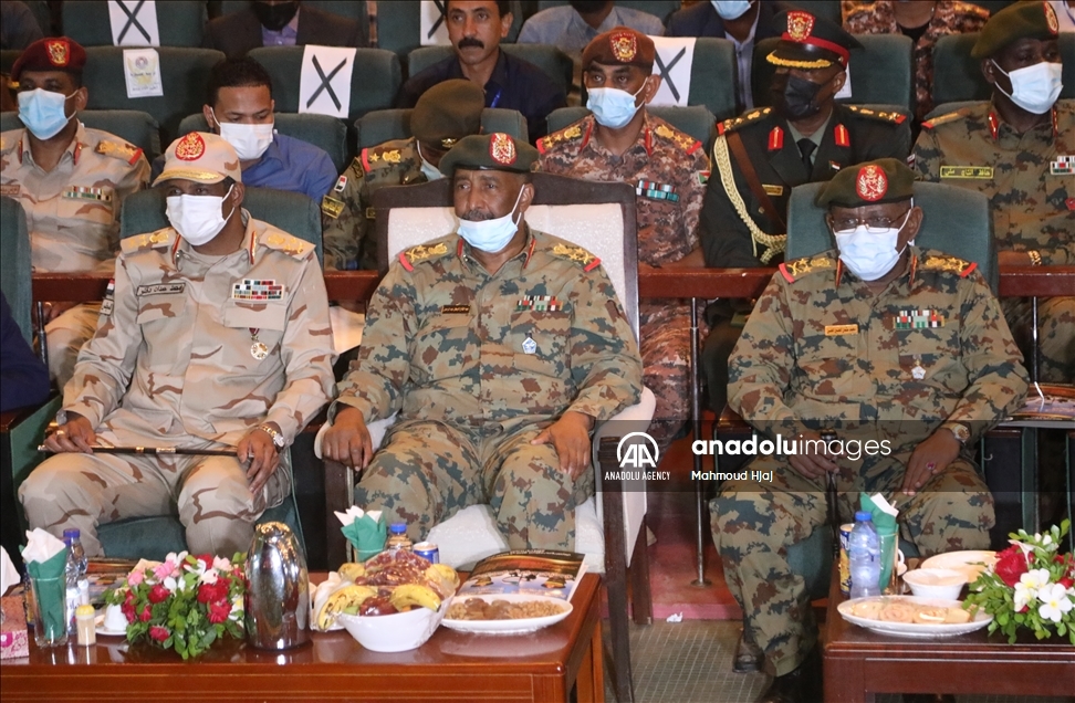 البرهان: جيش السودان يغلق الطريق أمام الانقلاب