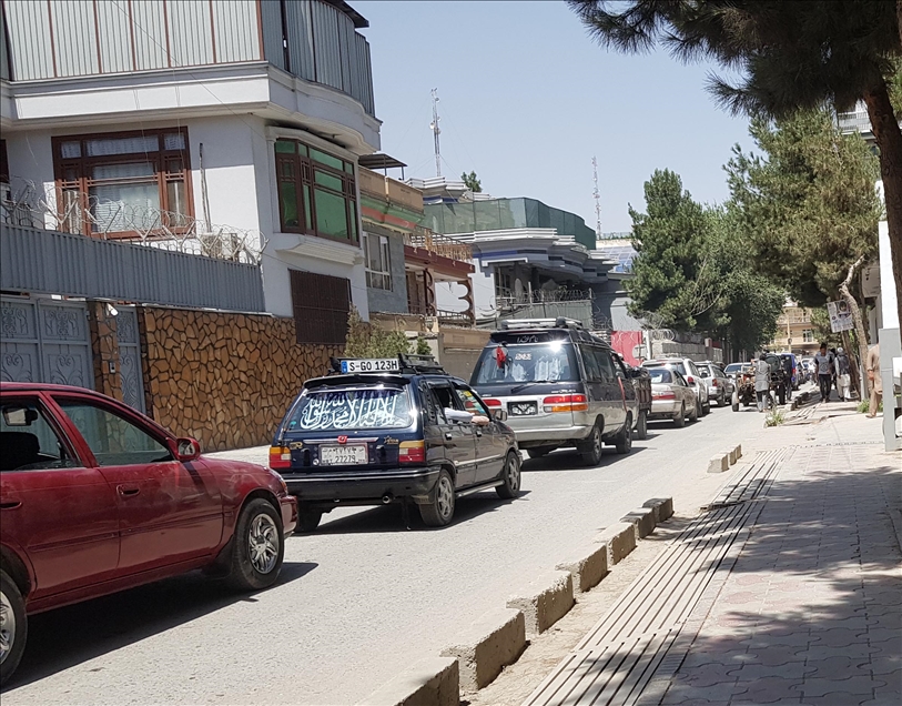Talibanes entran a las afueras de Kabul, la capital de Afganistán