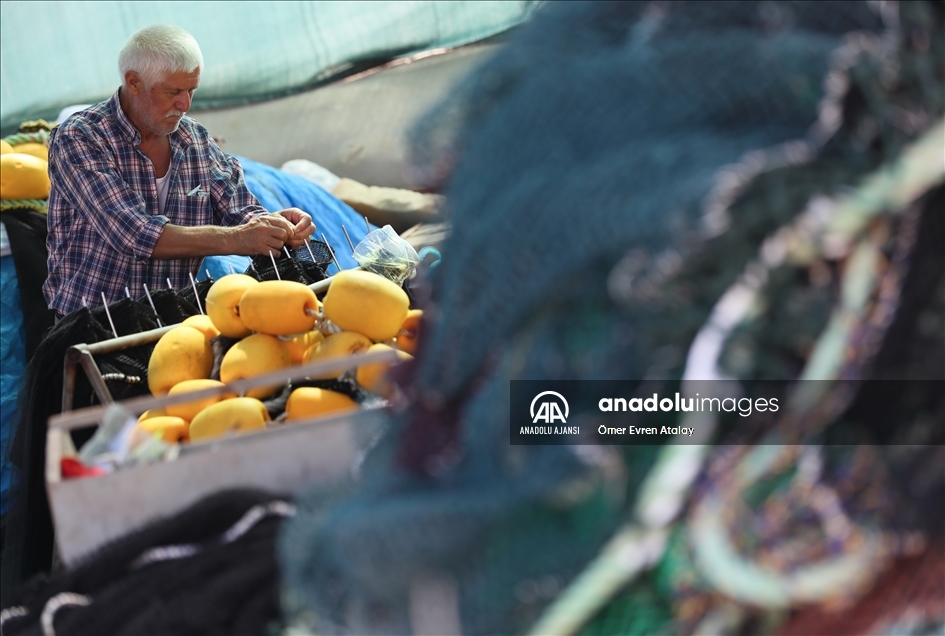 Egeli balıkçılar "vira bismillah" demeye hazırlanıyor