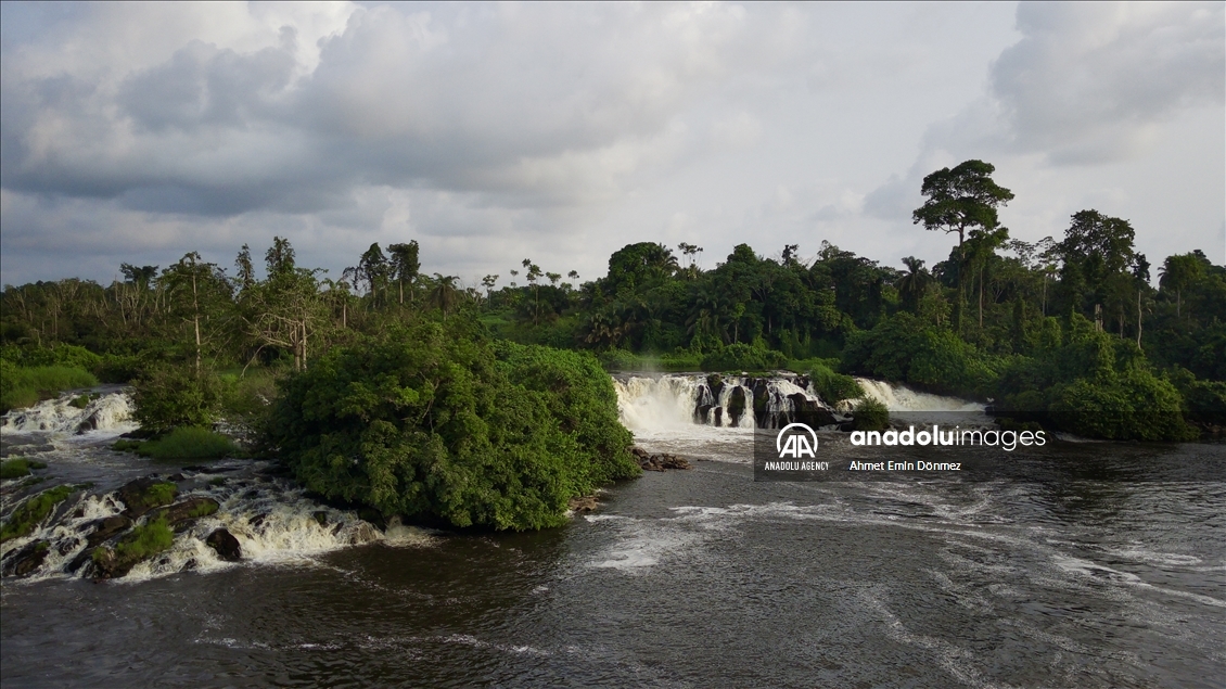 الوحيدة عالميا.. شلالات "لوبي" الكاميرون تغذي مياه الأطلسي