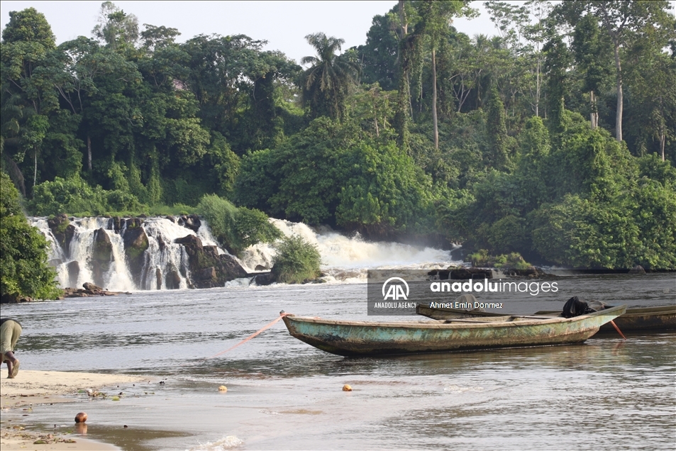 الوحيدة عالميا.. شلالات "لوبي" الكاميرون تغذي مياه الأطلسي