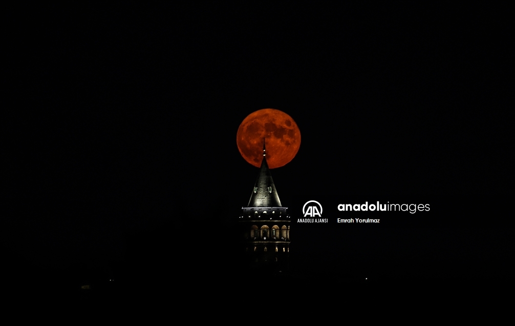 İstanbul'da dolunay