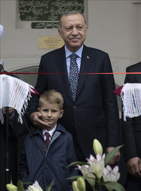  Cumhurbaşkanı Erdoğan, restore edilen Başçarşı Camisi'nin açılışını yaptı