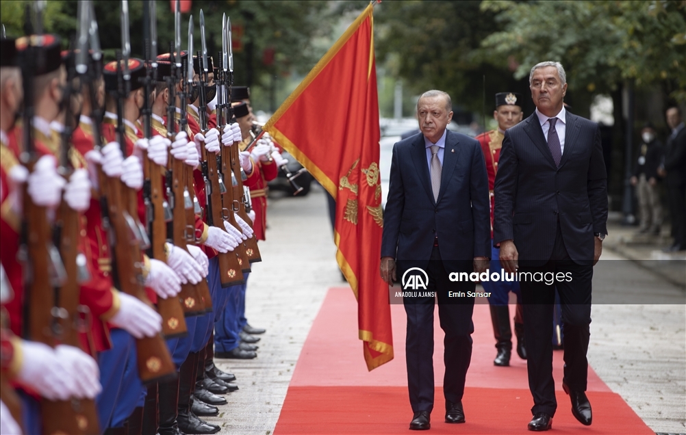 Türkiye Cumhurbaşkanı Erdoğan Karadağ'da