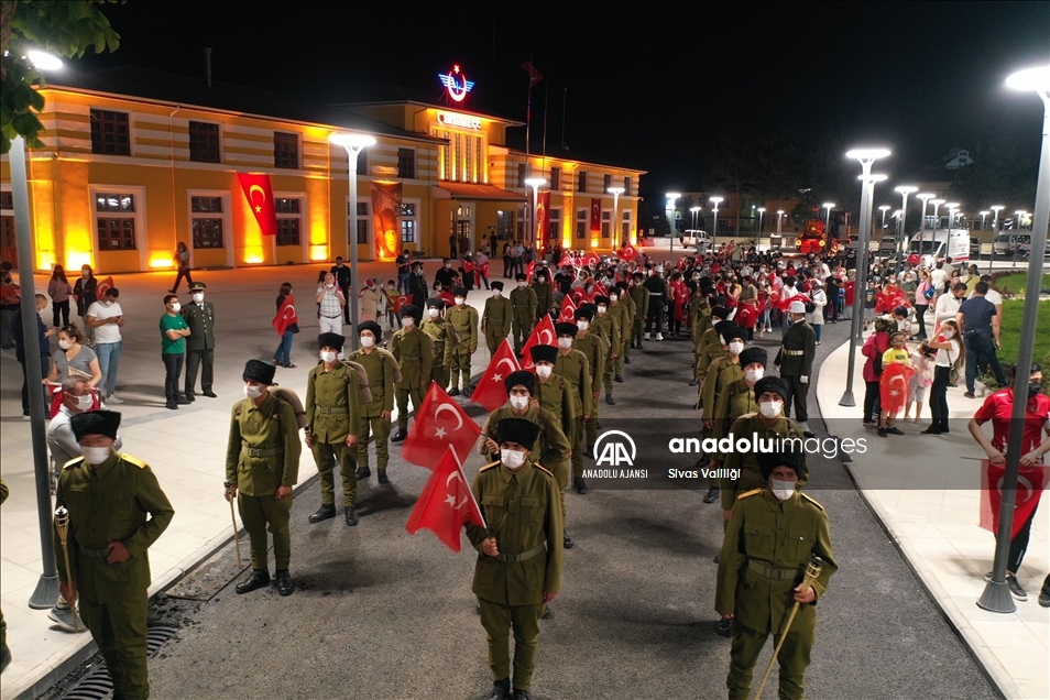 Sivas'ta fener alayı düzenlendi
