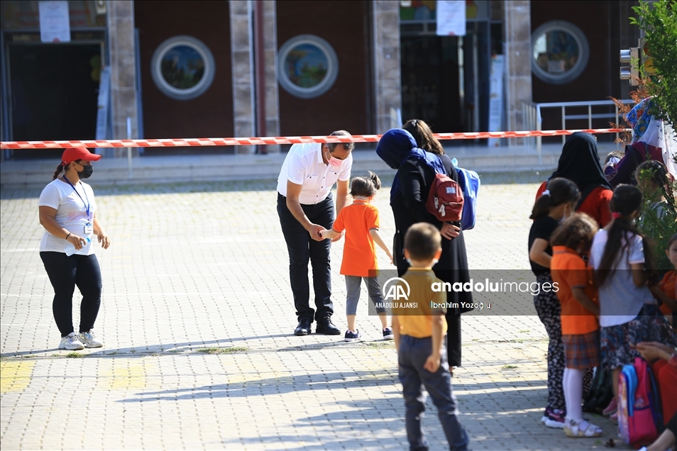 Sakarya'da okul öncesi ve ilkokul birinci sınıf öğrencilerinin uyum süreci eğitimi başladı