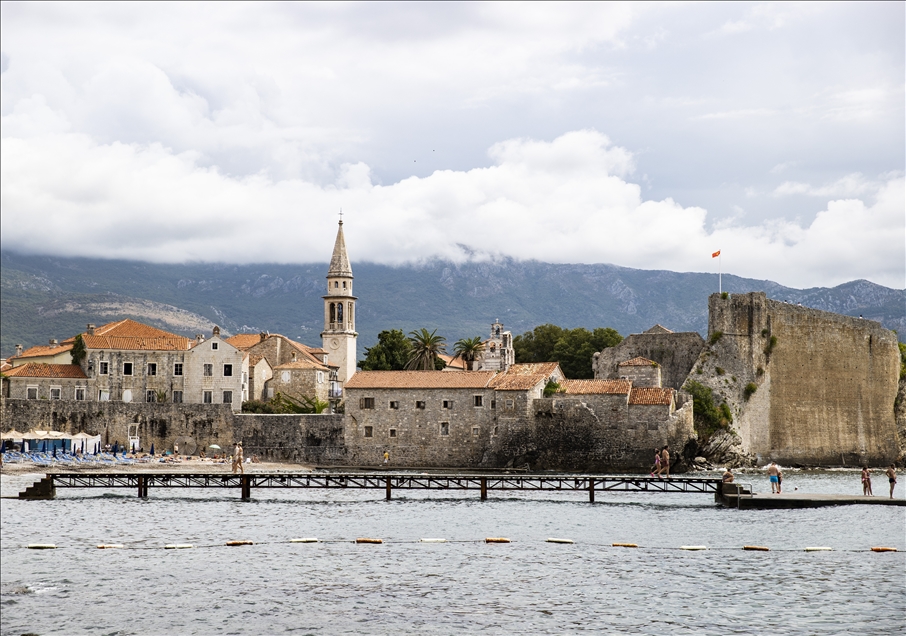 Balkanların turizm ülkesi Karadağ