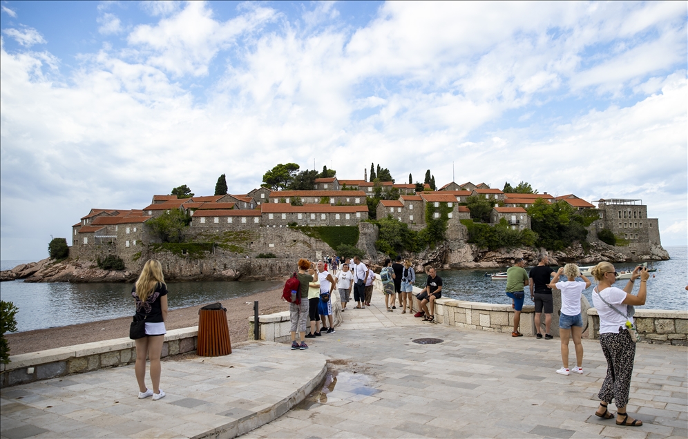 Balkanların turizm ülkesi Karadağ