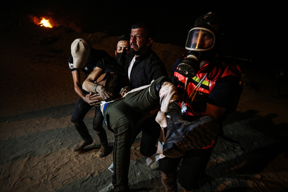 Ushtarët izraelitë vranë një palestinez dhe plagosën 15 të tjerë gjatë protestave