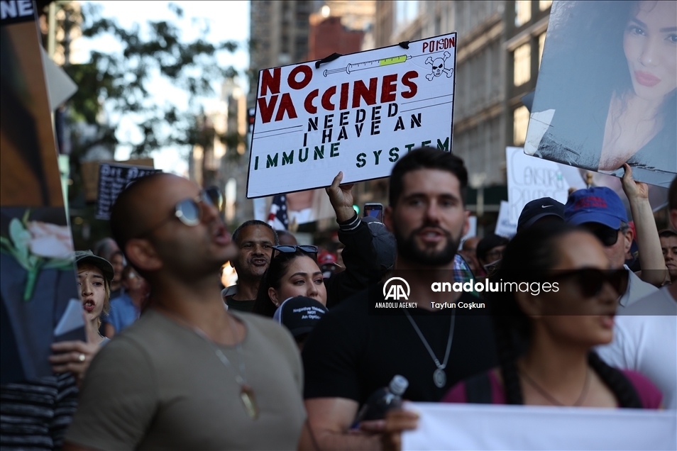 В Нью-Йорке прошла акция протеста против вакцинации