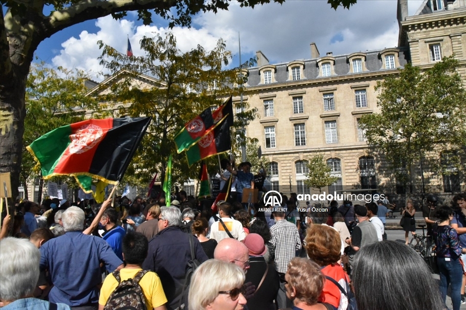 Во Франции прошла демонстрация в поддержку афганского народа