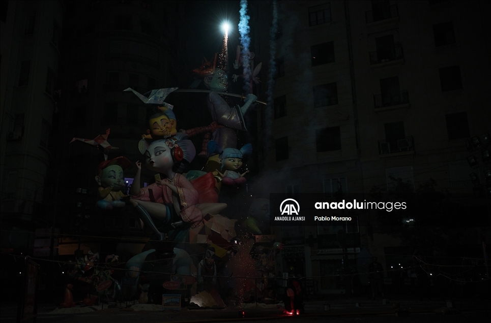 İspanya'da "Las Fallas" Festivali