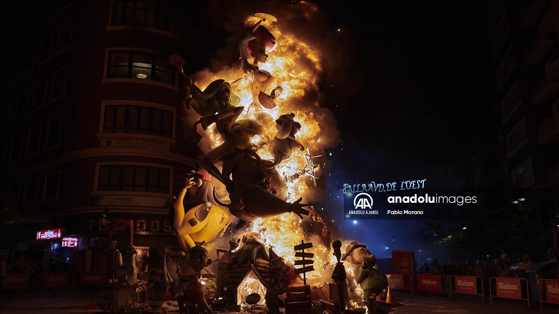 İspanya'da "Las Fallas" Festivali