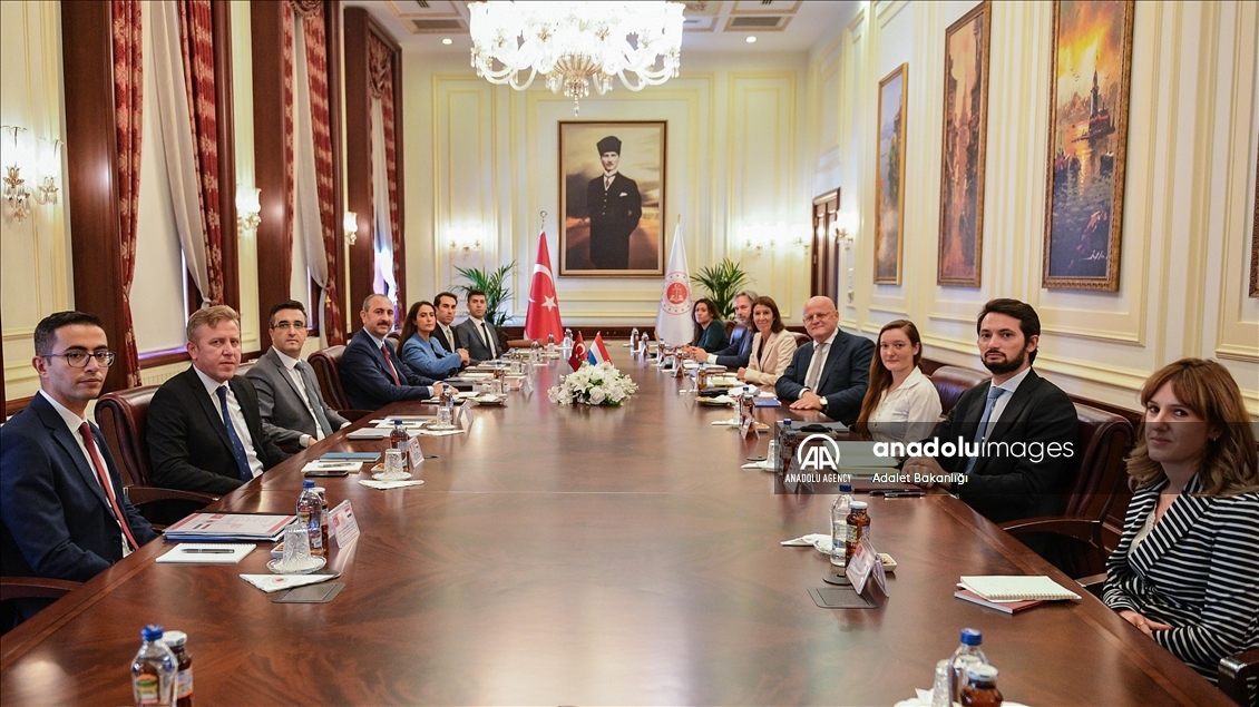 دیدار وزیران دادگستری ترکیه و هلند در آنکارا