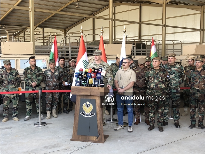 کاروانێکی دیکەی هاوکاری سەربازیی هێزەکانی هاوپەیمانان رادەستی پیشمەرگە کرا
