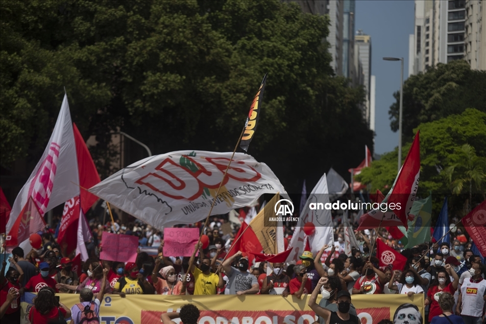 Brasileños salen a las calles en protesta contra Jair Bolsonaro en el Día de la Independencia