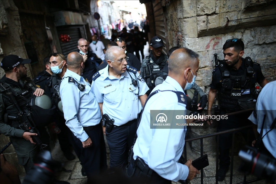 İsrail polisi Kudüs’te bir Filistinliyi ağır yaraladı