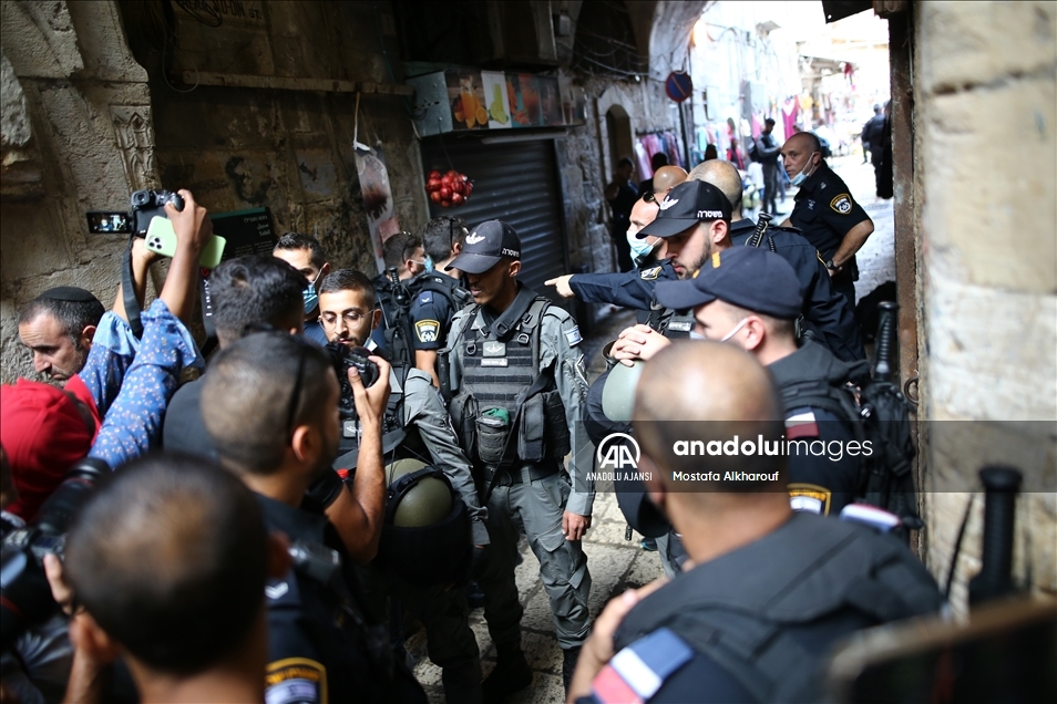 İsrail polisi Kudüs’te bir Filistinliyi ağır yaraladı