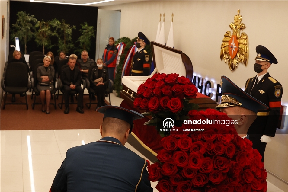 Rusya Acil Durumlar Bakanı Ziniçev, son yolculuğuna uğurlanıyor
