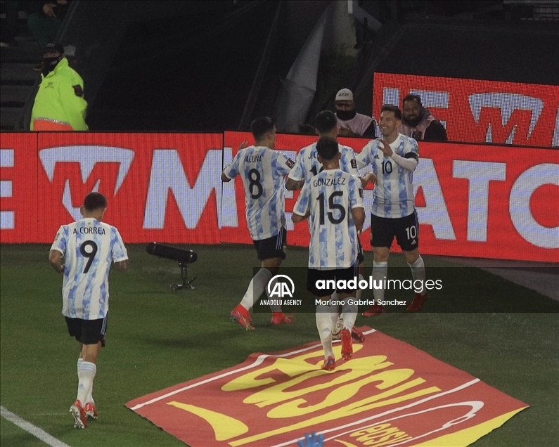 Con 'hat trick' ante Bolivia, Lionel Messi bate récords en el fútbol suramericano
