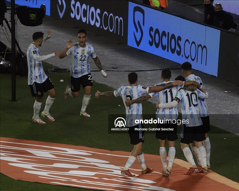 Con 'hat trick' ante Bolivia, Lionel Messi bate récords en el fútbol suramericano