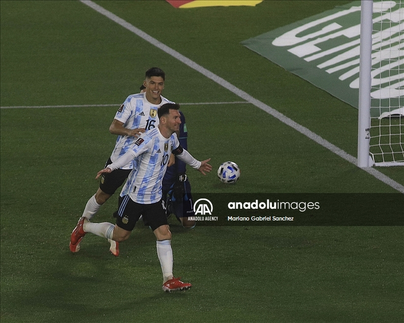 Con 'hat trick' ante Bolivia, Lionel Messi bate récords en el fútbol suramericano