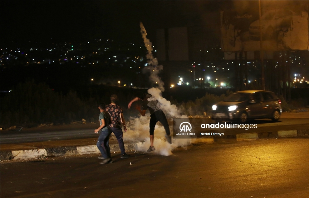 İsrail'in Filistinli tutuklulara yönelik ihlalleri Batı Şeria'da protesto edildi
