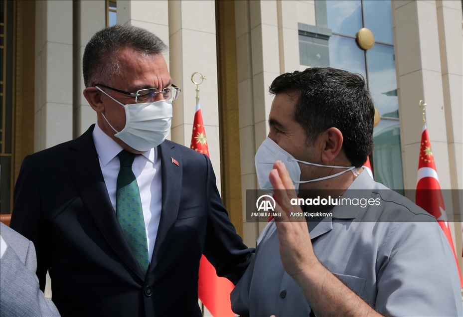 Cumhurbaşkanı Erdoğan, Türk-İş'e bağlı işçilerle bir araya geldi