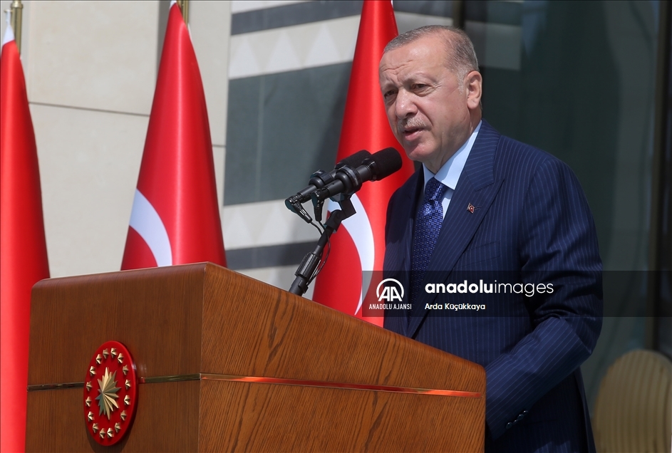 Cumhurbaşkanı Erdoğan, Türk-İş'e bağlı işçilerle bir araya geldi