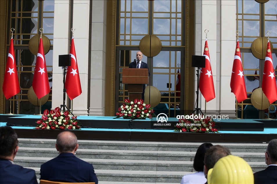 Cumhurbaşkanı Erdoğan, Türk-İş'e bağlı işçilerle bir araya geldi