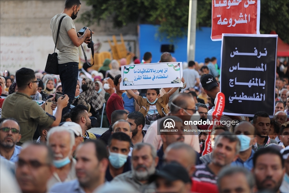 فصائل فلسطينية ترفض اتفاقية عودة الدعم الأمريكي لـ"أونروا"