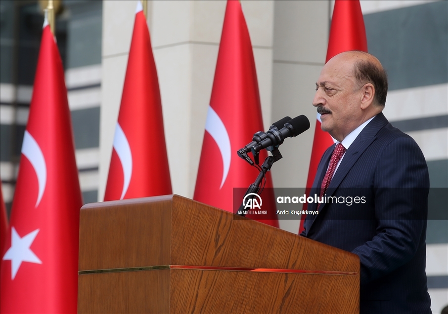 Cumhurbaşkanı Erdoğan, Türk-İş'e bağlı işçilerle bir araya geldi
