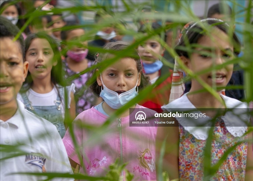El nuevo año escolar comienza en medio del coronavirus en Túnez